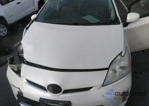 2013 Toyota Prius Three из США, поврежденный, VIN JTDKN3DU7D1682366